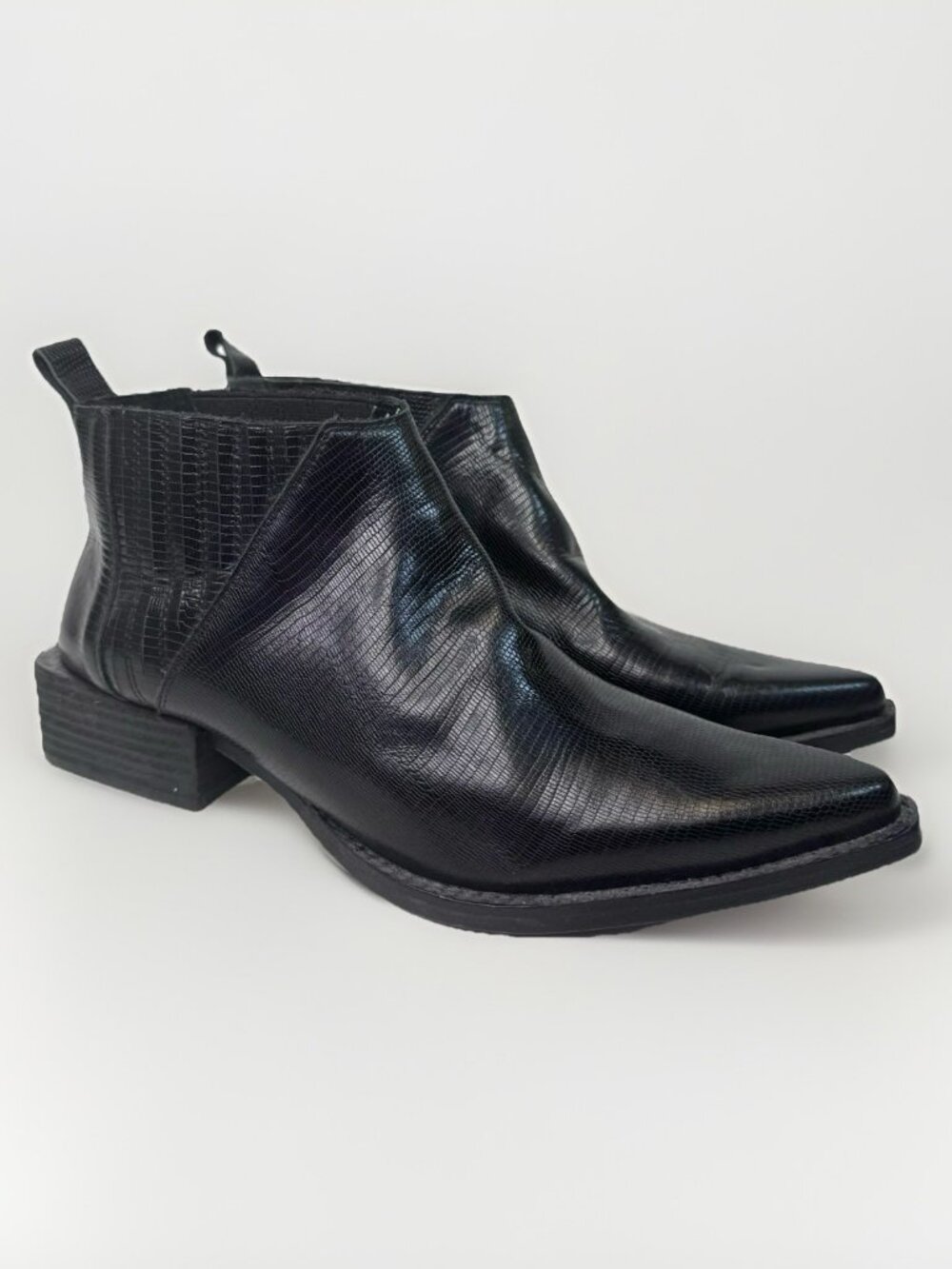 Jeffrey Campbell Western Pointy Toe Ankle Shoes Black Womens 8.5 Chelsea Rocker - Picture 1 of 10